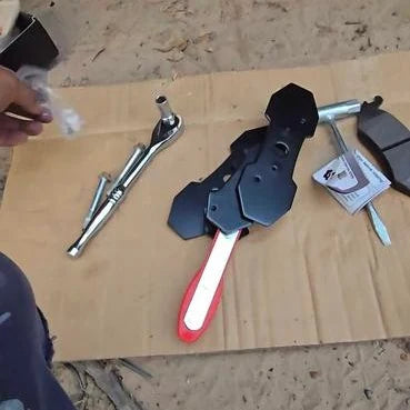 Prensa para pistones de cáliper con matraca de 360°