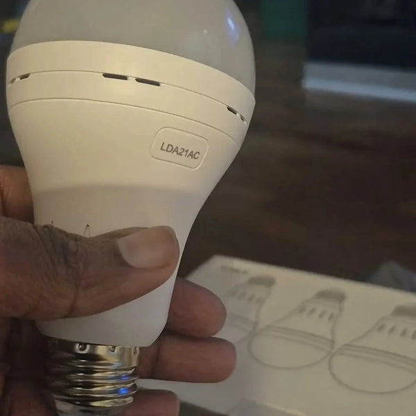 Foco LED recargable A21 E26 con gancho portátil