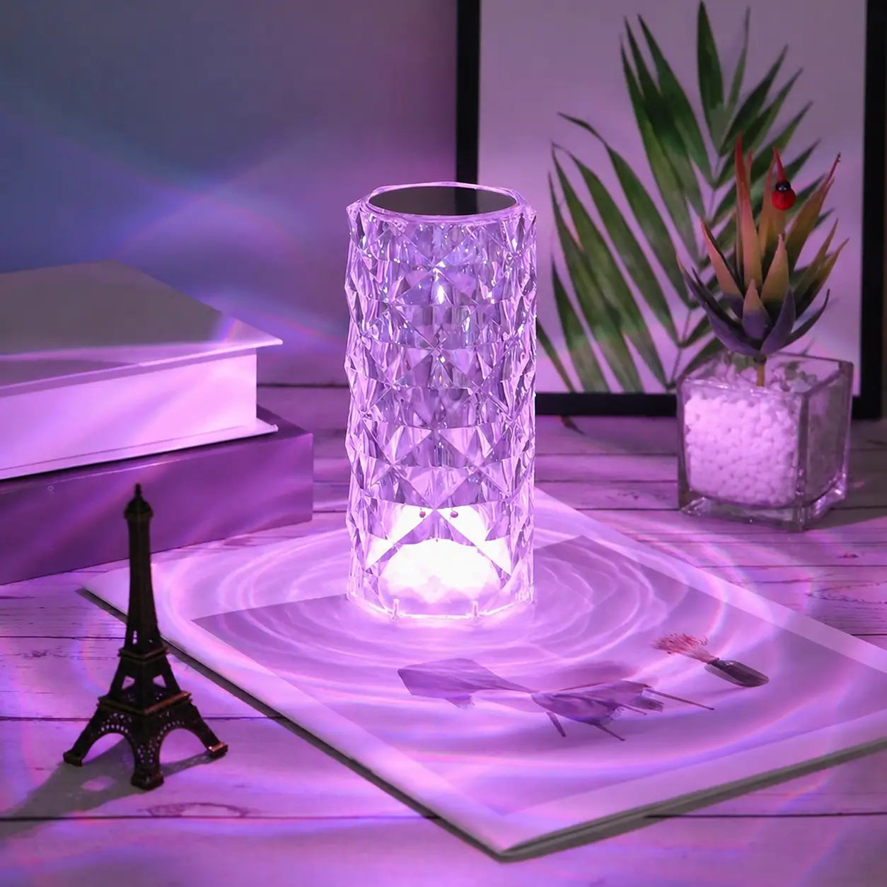 Lámpara de mesa LED tipo cristal rosa diamante RGB con control remoto y sensor táctil para ambiente en recámara y sala