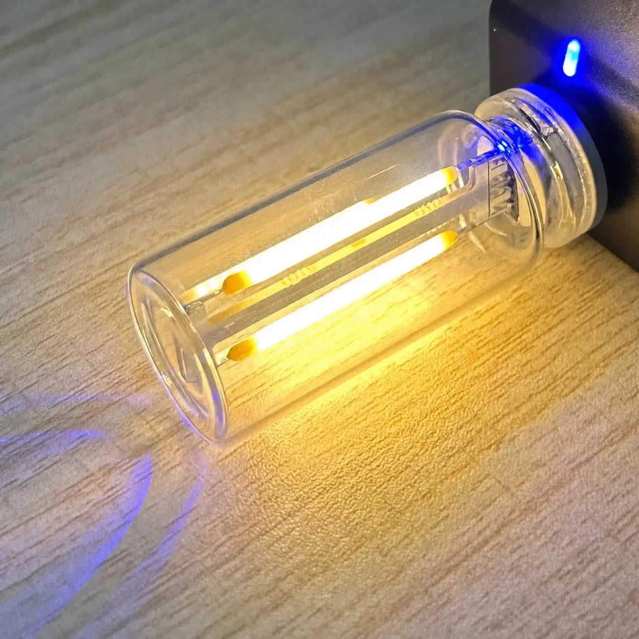 Lámpara LED USB táctil regulable con doble filamento para ambiente decorativo en auto, recámara o escritorio de noche y lectura suave