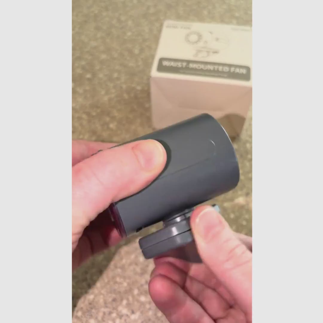 Ventilador portátil con clip, enfriamiento por semiconductor y pantalla LED — para auto, escritorio y viajes.