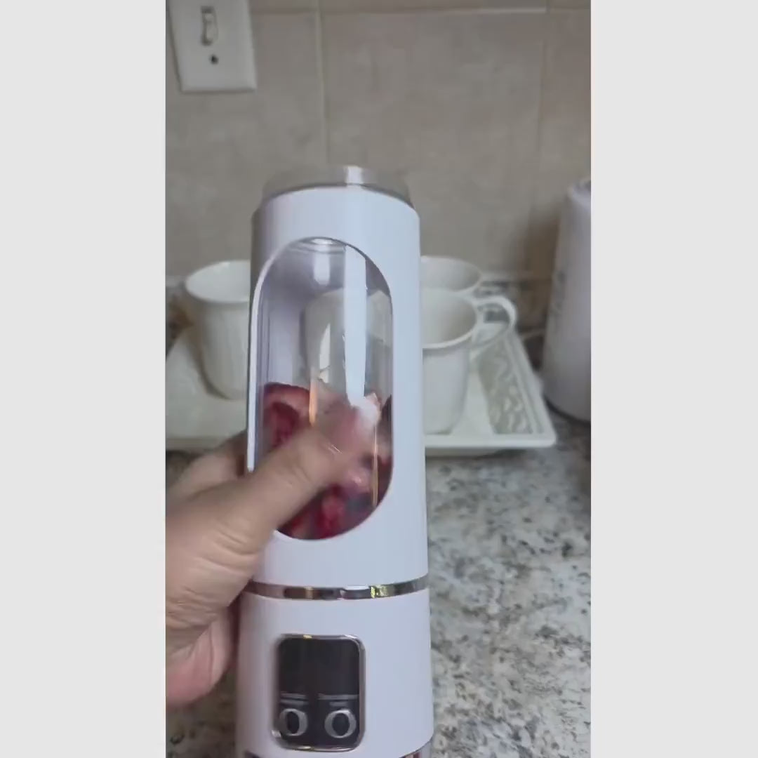 Licuadora portátil recargable USB con pantalla digital y diseño antifugas para smoothies, jugos y papillas en viajes y gimnasio