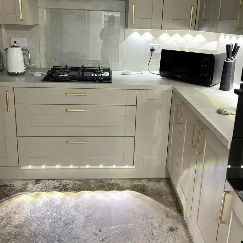 Lámpara con Sensor de Movimiento, Luz LED Recargable USB, Iluminación Inalámbrica para Cocina, Gabinetes y Clóset