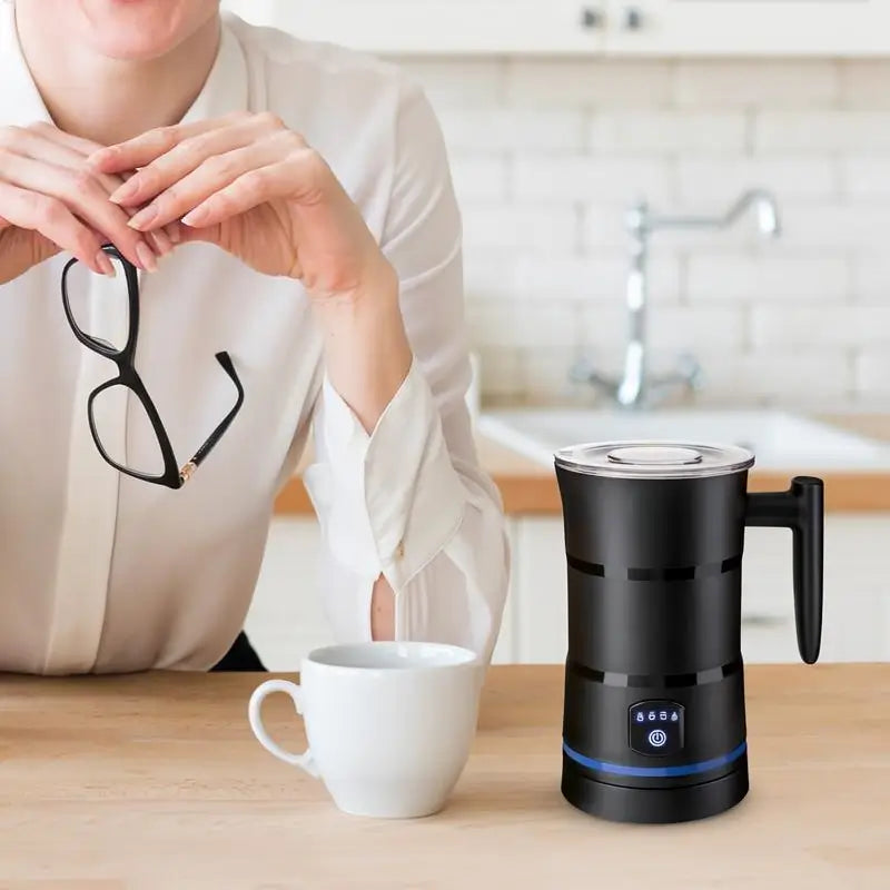 Espumador de Leche Eléctrico – Batidor Automático Profesional para Lattes, Capuchinos y Chocolate Caliente, Acero Inoxidable, Bate y Espuma en Segundos, Modos Versátiles – Ideal para Casa y Oficina