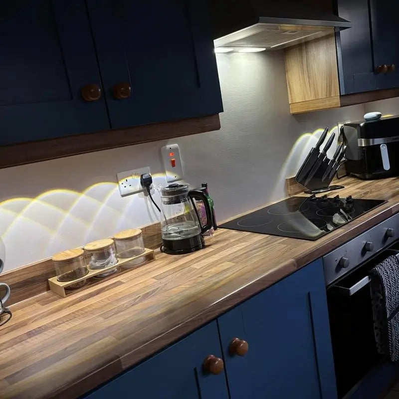 Lámpara con Sensor de Movimiento, Luz LED Recargable USB, Iluminación Inalámbrica para Cocina, Gabinetes y Clóset