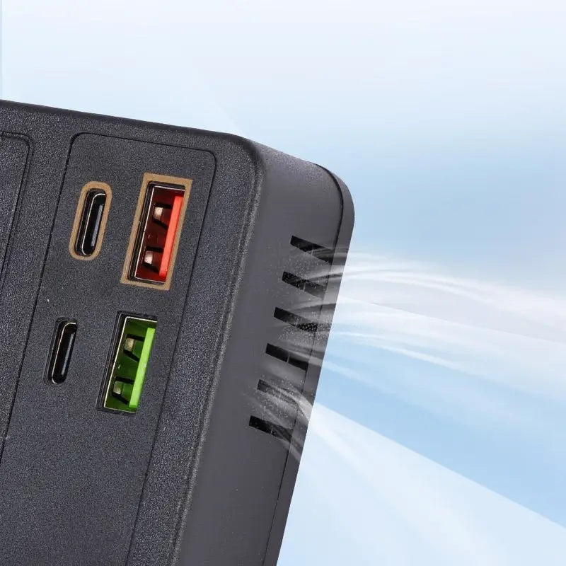 Inversor de Corriente para Auto y Camión 12V-24V a 220V con Chip Inteligente y Carga Rápida QC3.0 para Laptops, Tablets y Celulares, Incluye Puertos USB y Adaptador Carplay Inalámbrico