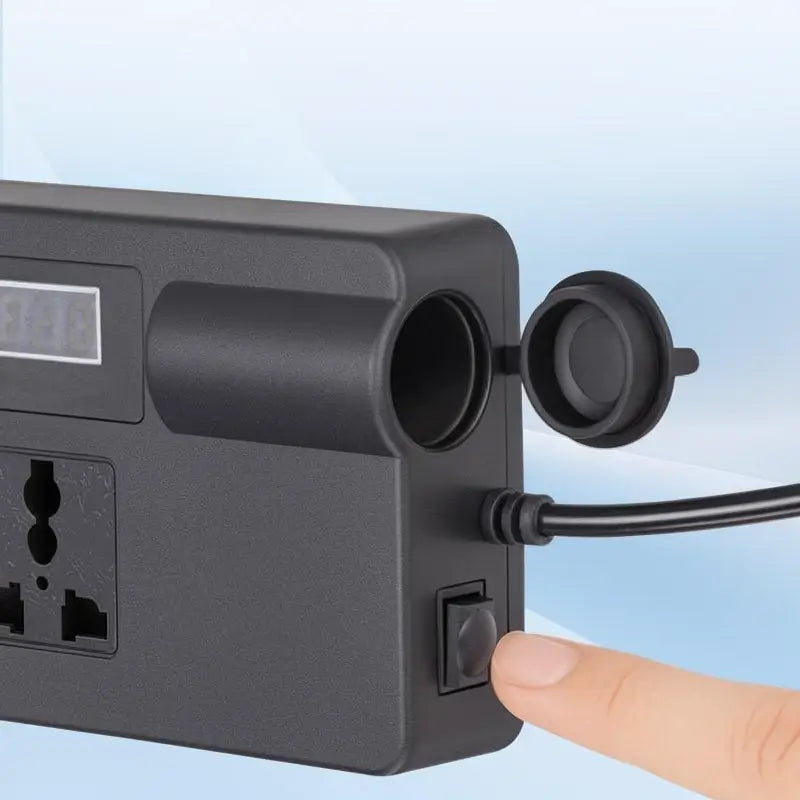 Inversor de Corriente para Auto y Camión 12V-24V a 220V con Chip Inteligente y Carga Rápida QC3.0 para Laptops, Tablets y Celulares, Incluye Puertos USB y Adaptador Carplay Inalámbrico